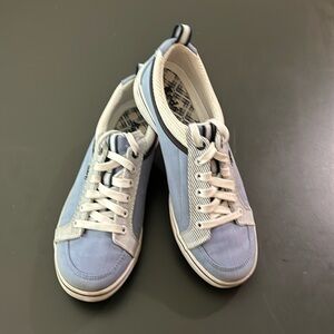 KEDS Women's Size 7 Light Blue & White Striped Canvas Lace Up Sneakers Shoe EUC